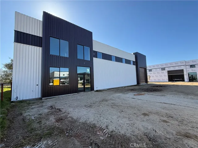 3519 Combine
4,997 sq ft