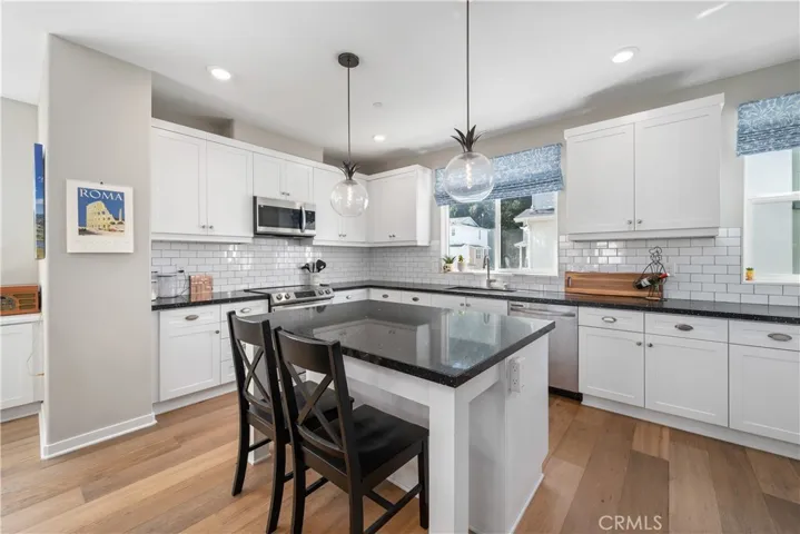 905 Madonna 69, San Luis Obispo, California 93405