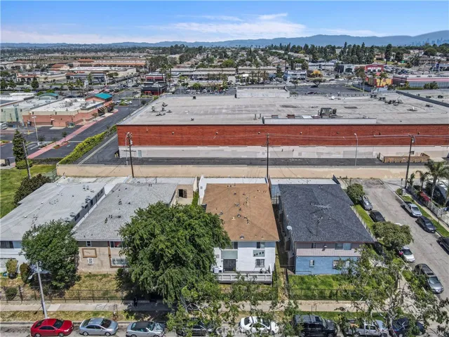 3205 Bartdon, Inglewood, California 90303