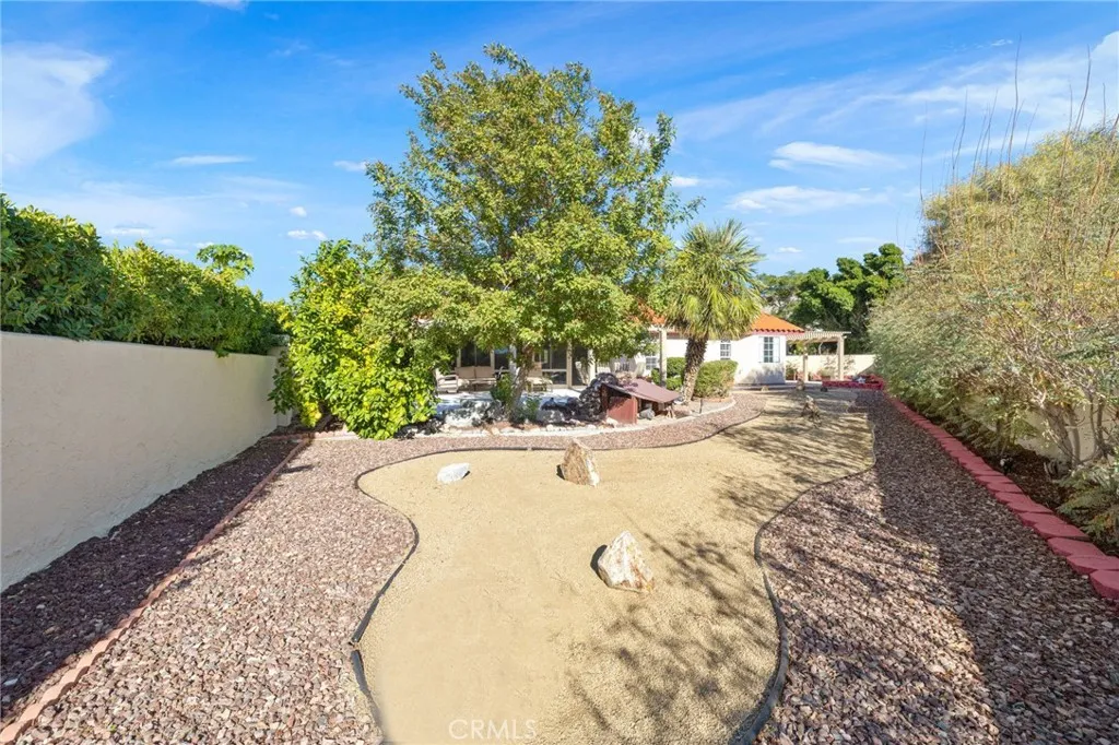 64991 Barnes Court, Desert Hot Springs, California 92240 home-pic-36