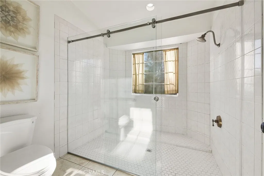 64991 Barnes Court, Desert Hot Springs, California 92240 home-pic-23