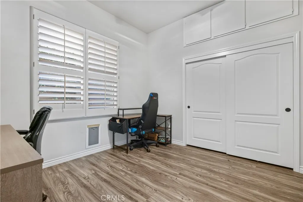 28251 Infinity, Saugus, California 91390 home-pic-48