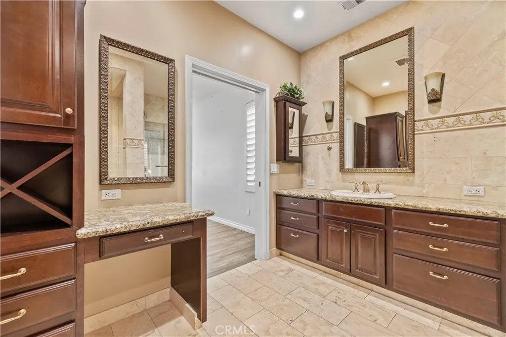 28251 Infinity, Saugus, California 91390 home-pic-40