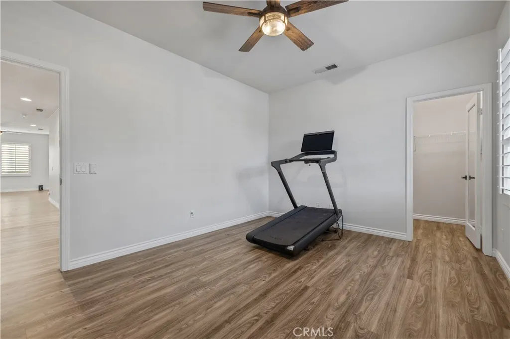 28251 Infinity, Saugus, California 91390 home-pic-41