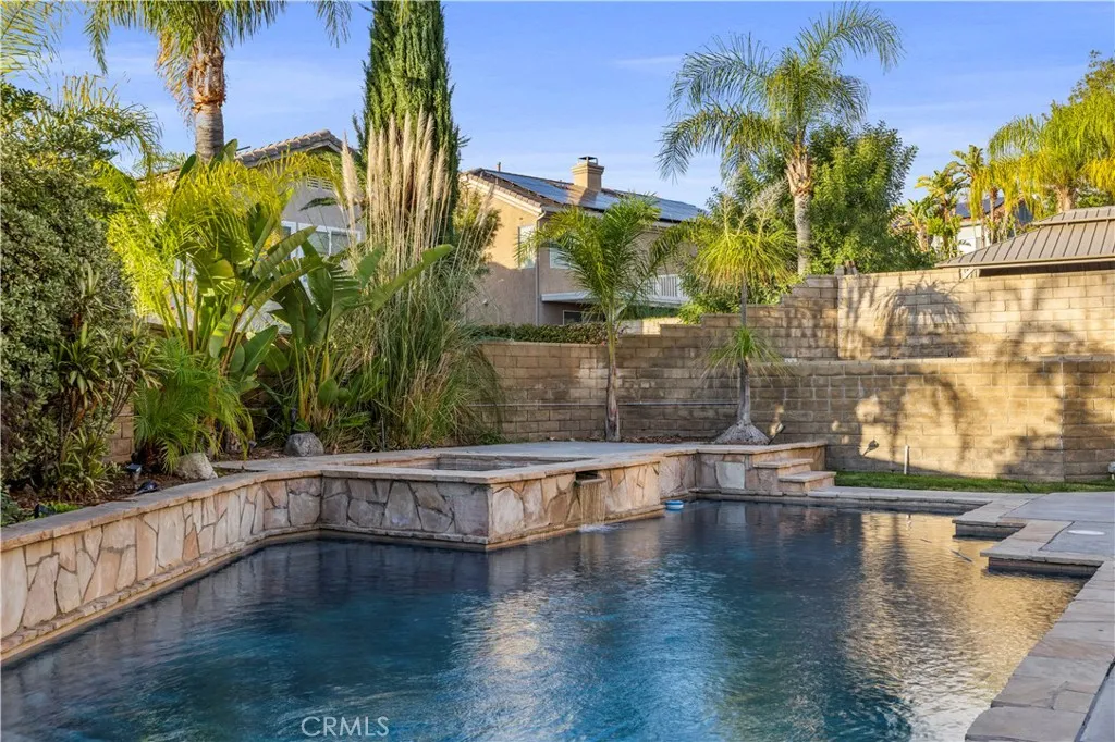 28251 Infinity, Saugus, California 91390 home-pic-0