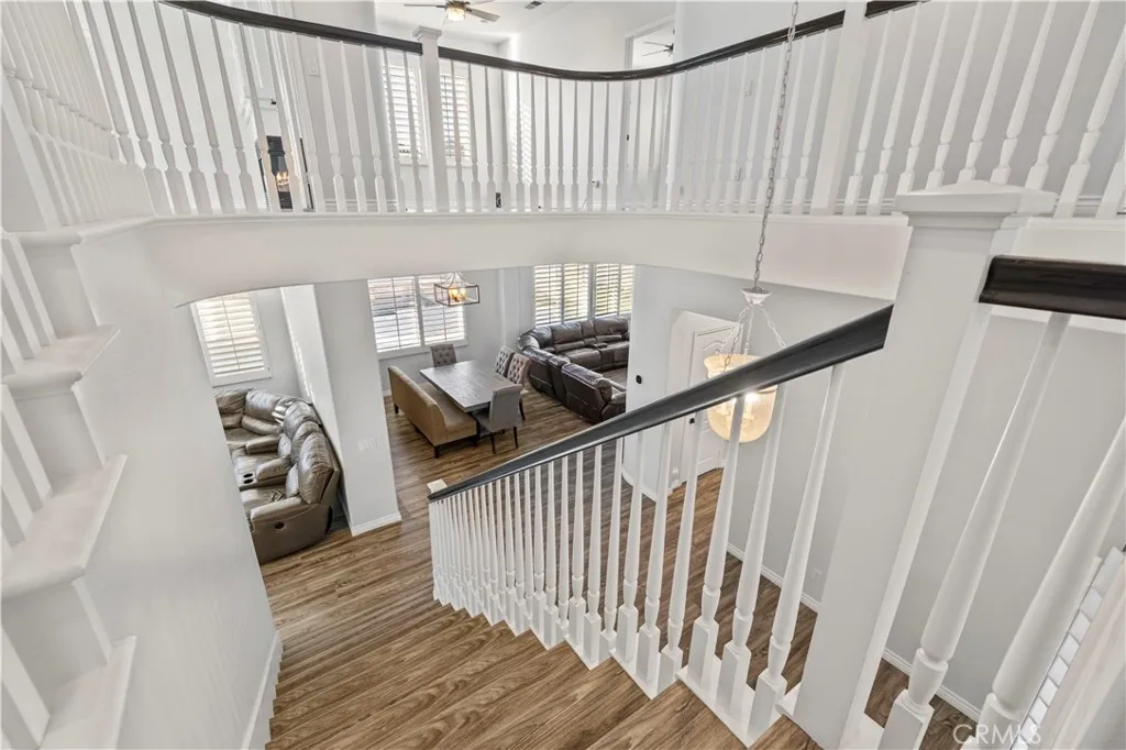 28251 Infinity, Saugus, California 91390 home-pic-20