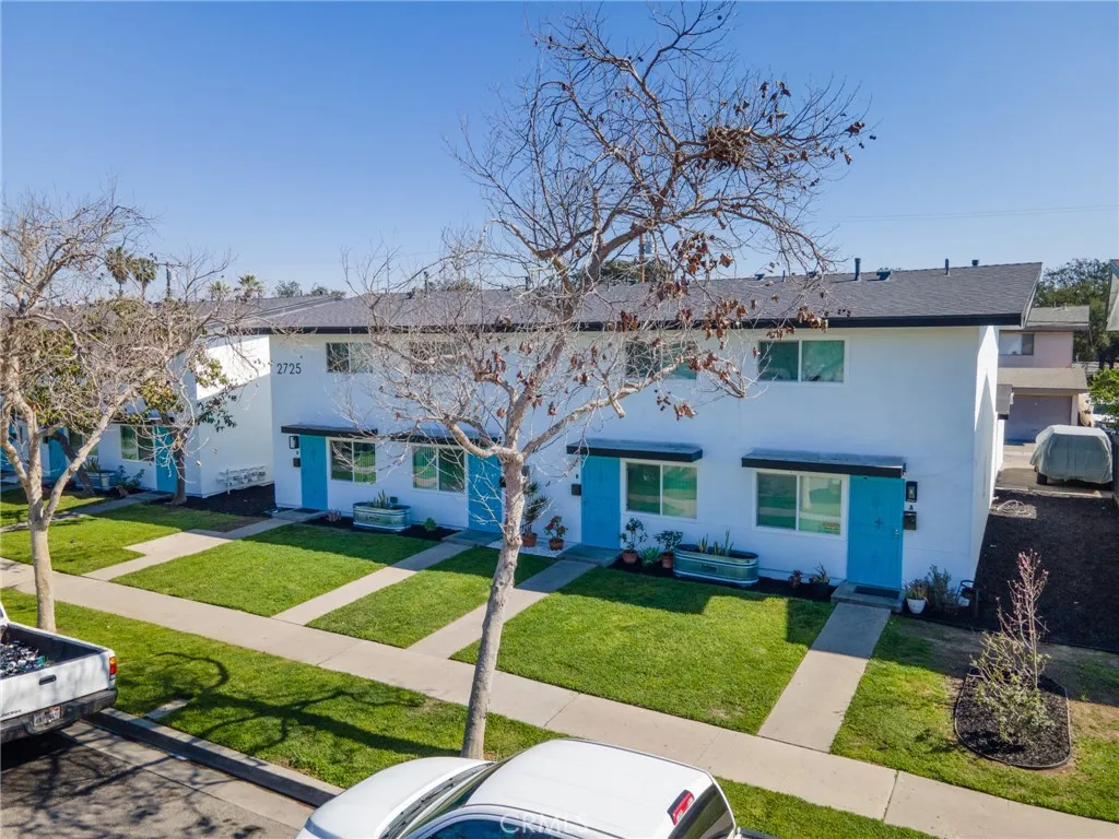 2725 S Baker St., Santa Ana, California 92707 home-pic-2