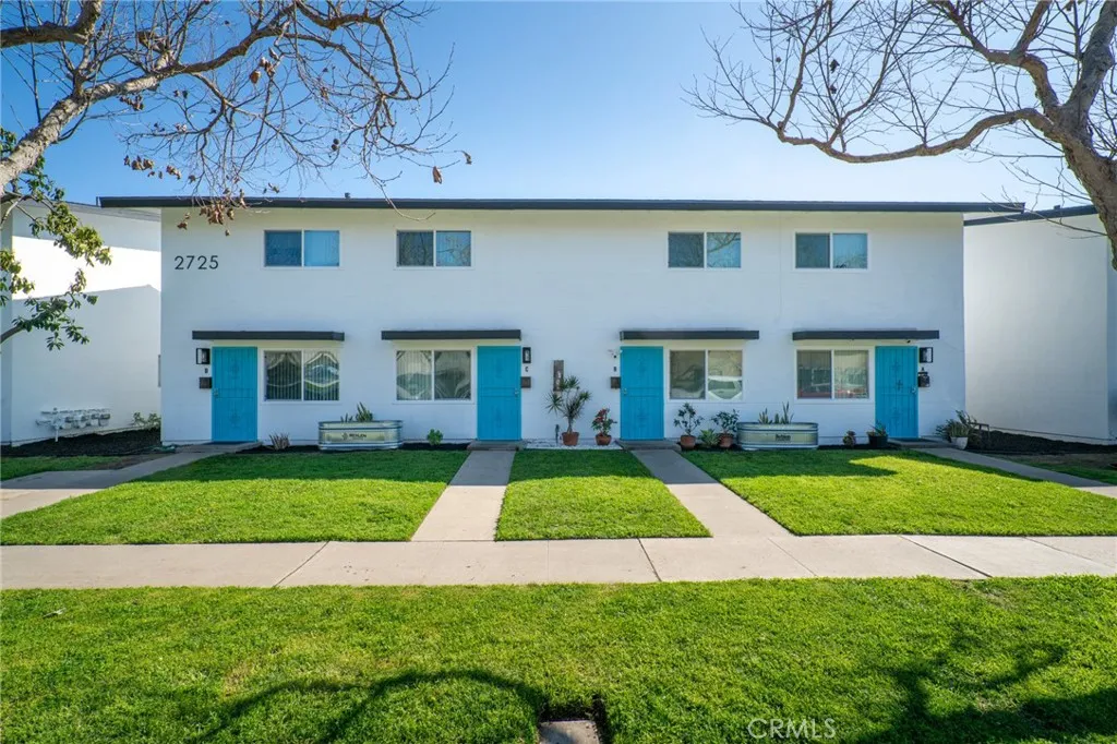 2725 S Baker St., Santa Ana, California 92707 home-pic-0