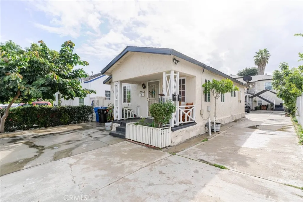 856 W 73rd Street, Los Angeles, California 90044 home-pic-17