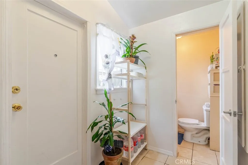 856 W 73rd Street, Los Angeles, California 90044 home-pic-24