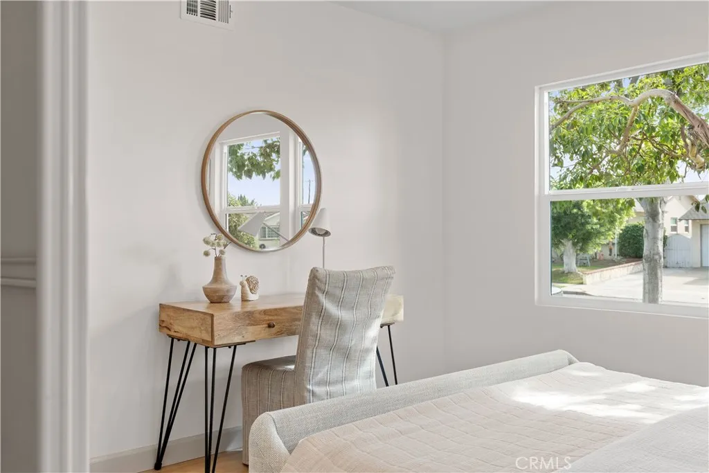 925 W Autumn, Anaheim, California 92805 home-pic-20