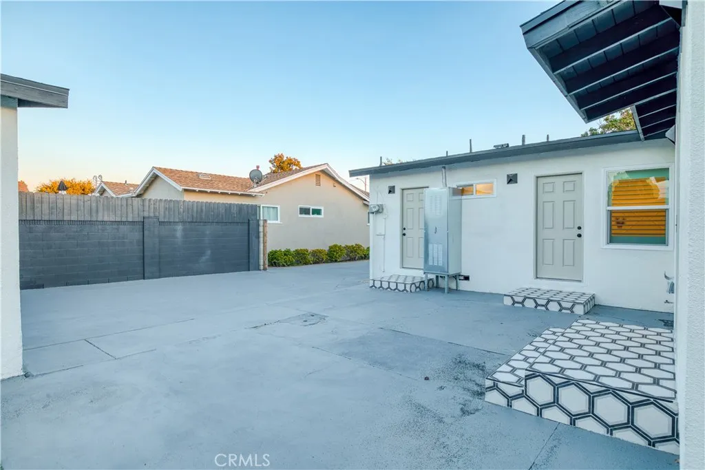 925 W Autumn, Anaheim, California 92805 home-pic-33