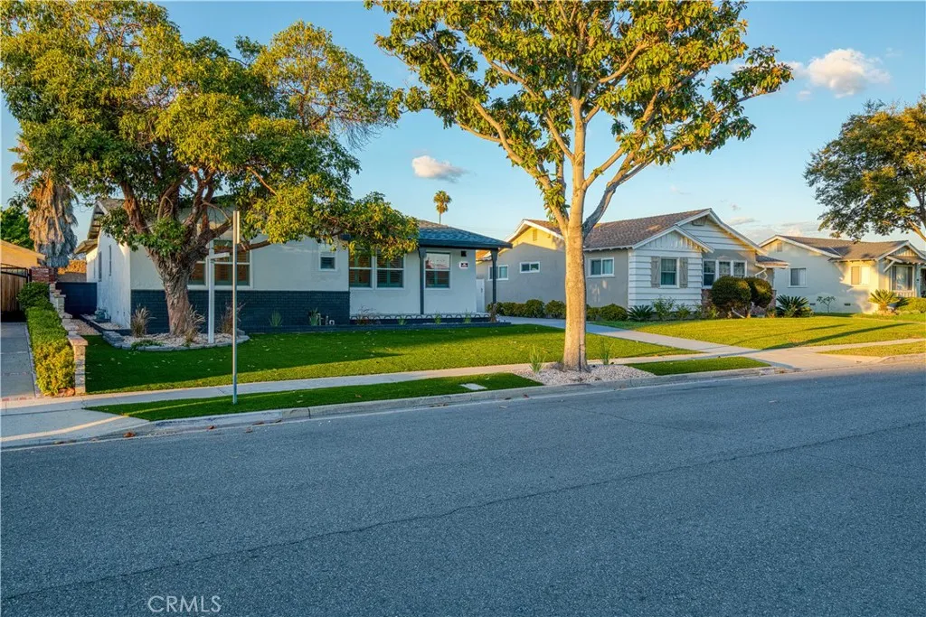 925 W Autumn, Anaheim, California 92805 home-pic-34