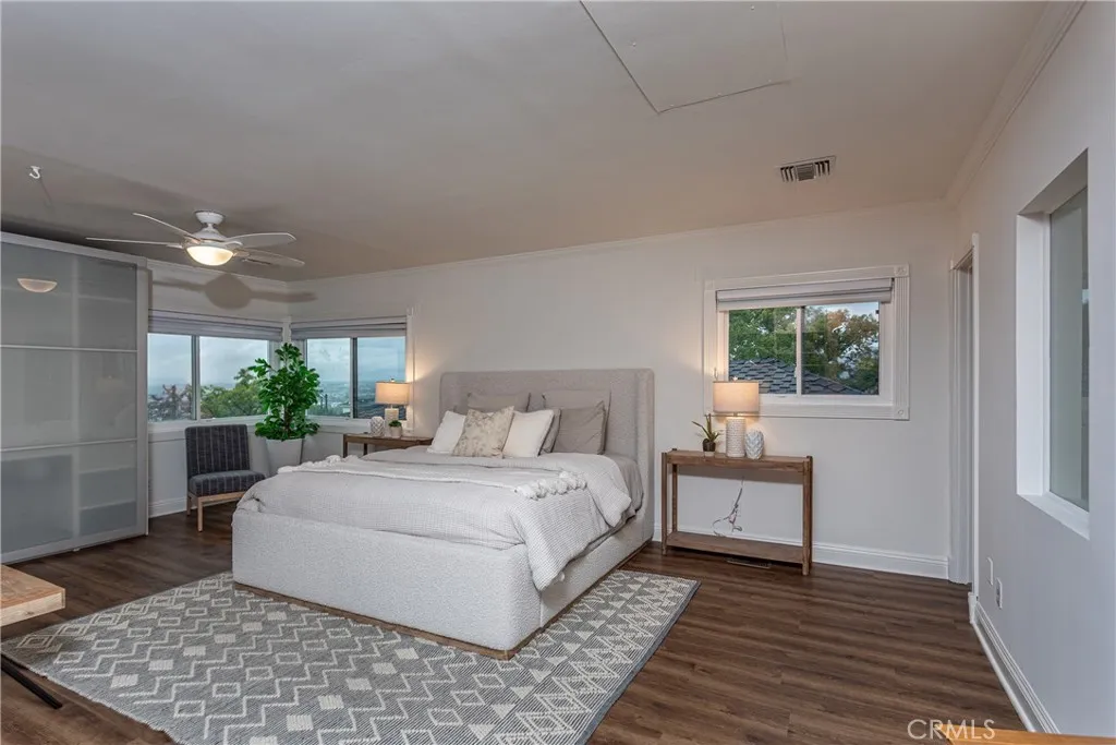 842 Cornell, Burbank, California 91504 home-pic-24