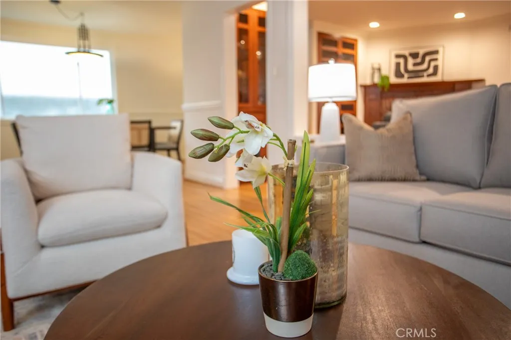 842 Cornell, Burbank, California 91504 home-pic-6