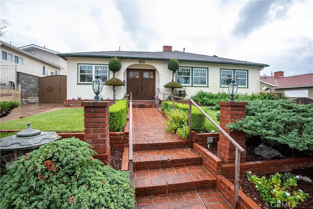 842 Cornell, Burbank, California 91504 home-pic-0