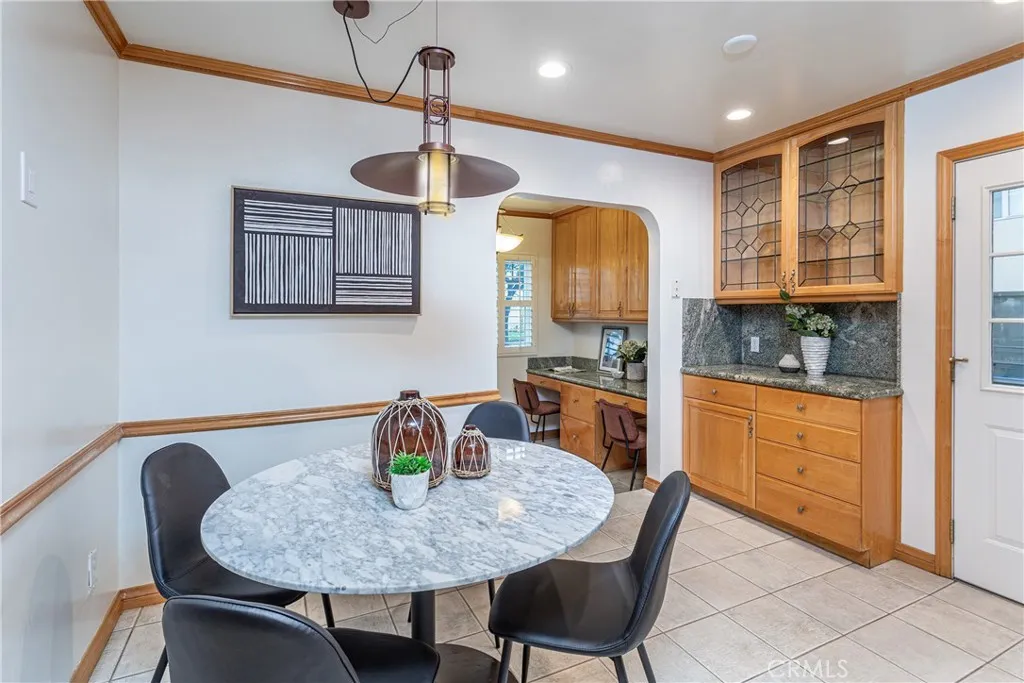 842 Cornell, Burbank, California 91504 home-pic-8