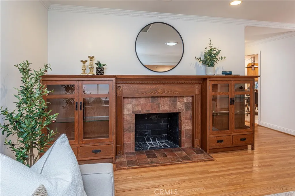 842 Cornell, Burbank, California 91504 home-pic-21