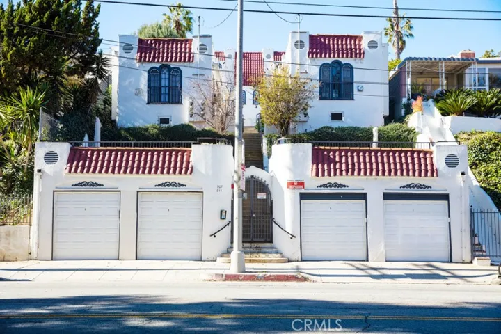 907 Glendale, Los Angeles, California 90026