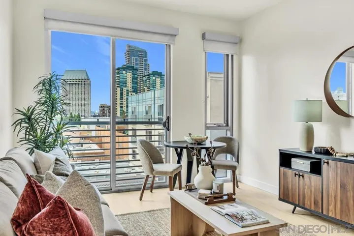 445 Island 714, San Diego, California 92101