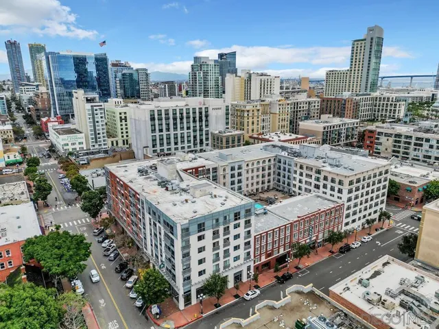445 Island 714, San Diego, California 92101