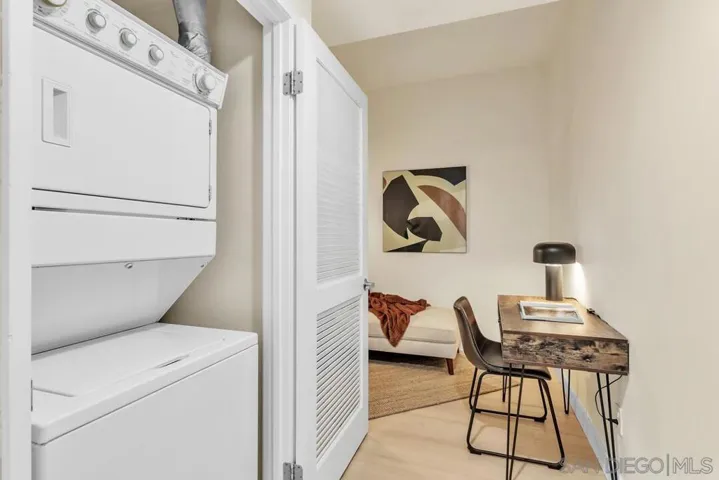 445 Island 714, San Diego, California 92101
