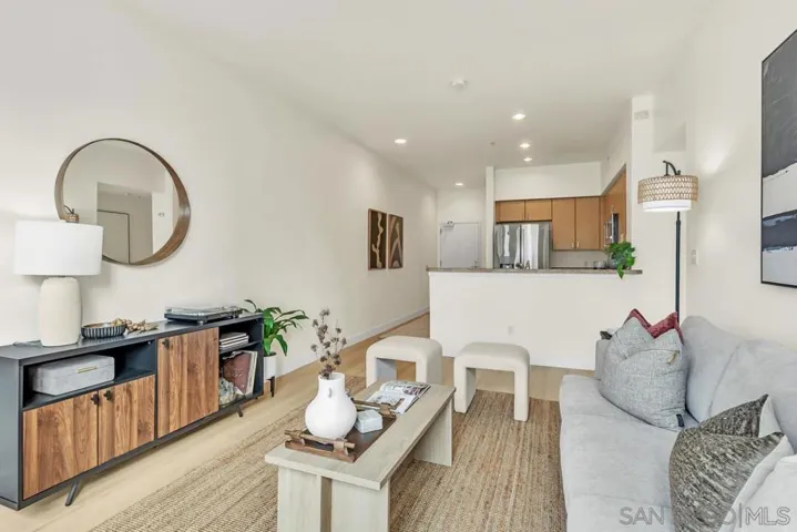 445 Island 714, San Diego, California 92101