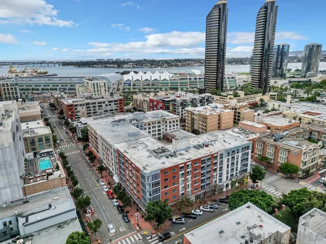 445 Island 714, San Diego, California 92101