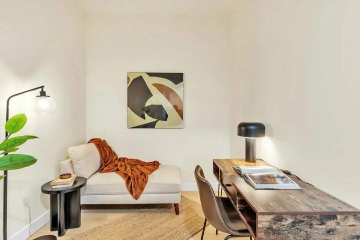 445 Island 714, San Diego, California 92101