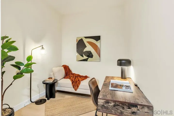 445 Island 714, San Diego, California 92101