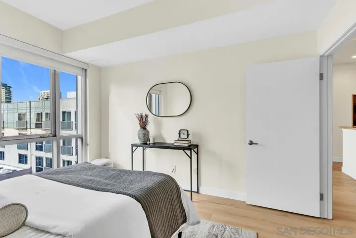 445 Island 714, San Diego, California 92101