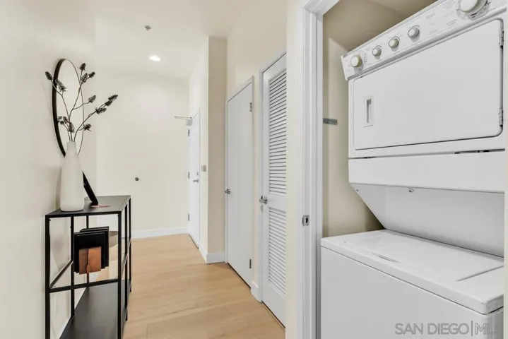 445 Island 714, San Diego, California 92101