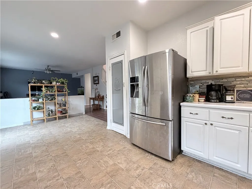 33173 Aquamarine Circle, Menifee, California 92584 home-pic-12