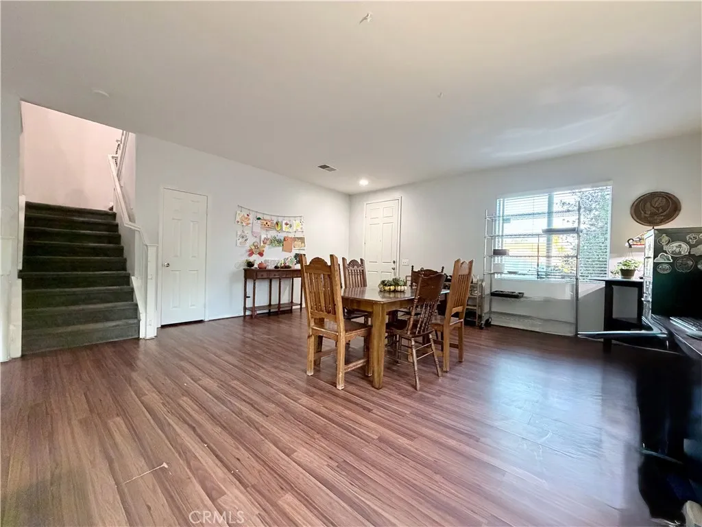 33173 Aquamarine Circle, Menifee, California 92584 home-pic-5
