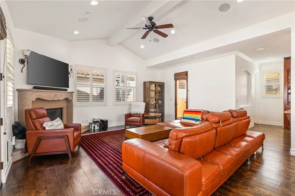 235 S Irena, Redondo Beach, California 90277 home-pic-25