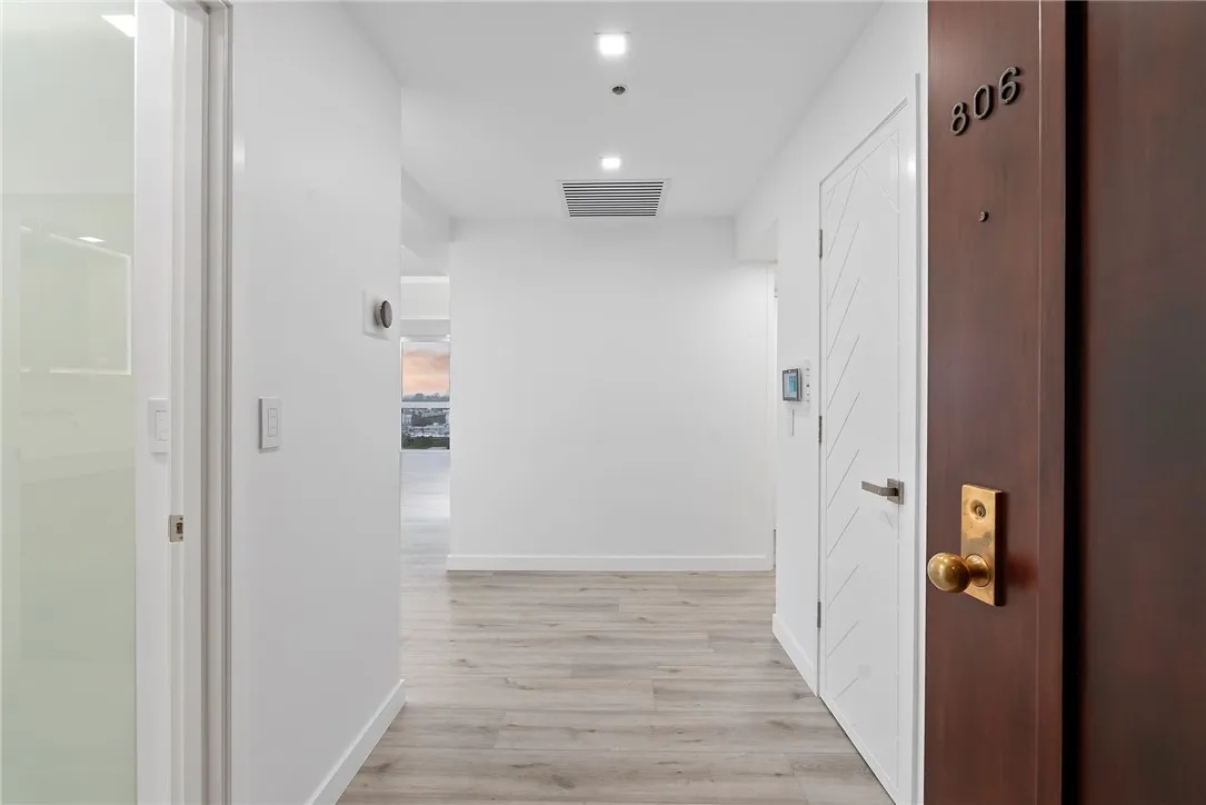 10790 Wilshire Boulevard 806, Los Angeles, California 90024 home-pic-21