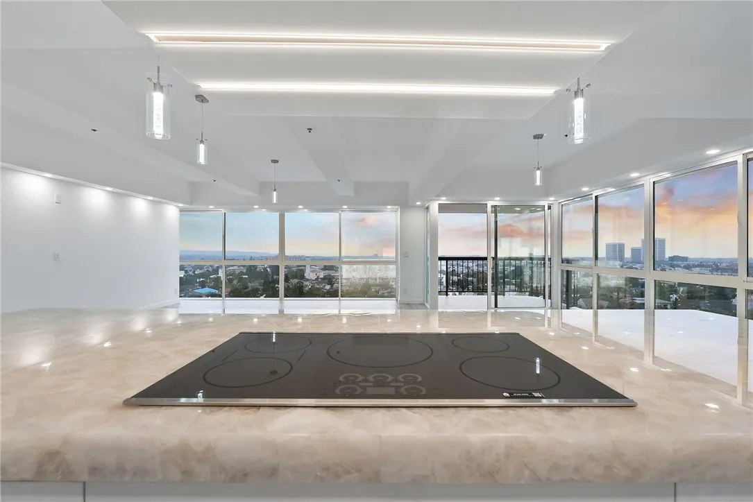10790 Wilshire Boulevard 806, Los Angeles, California 90024 home-pic-9