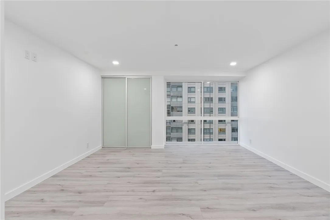 10790 Wilshire Boulevard 806, Los Angeles, California 90024 home-pic-42