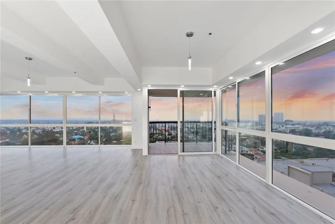 10790 Wilshire Boulevard 806, Los Angeles, California 90024 home-pic-12