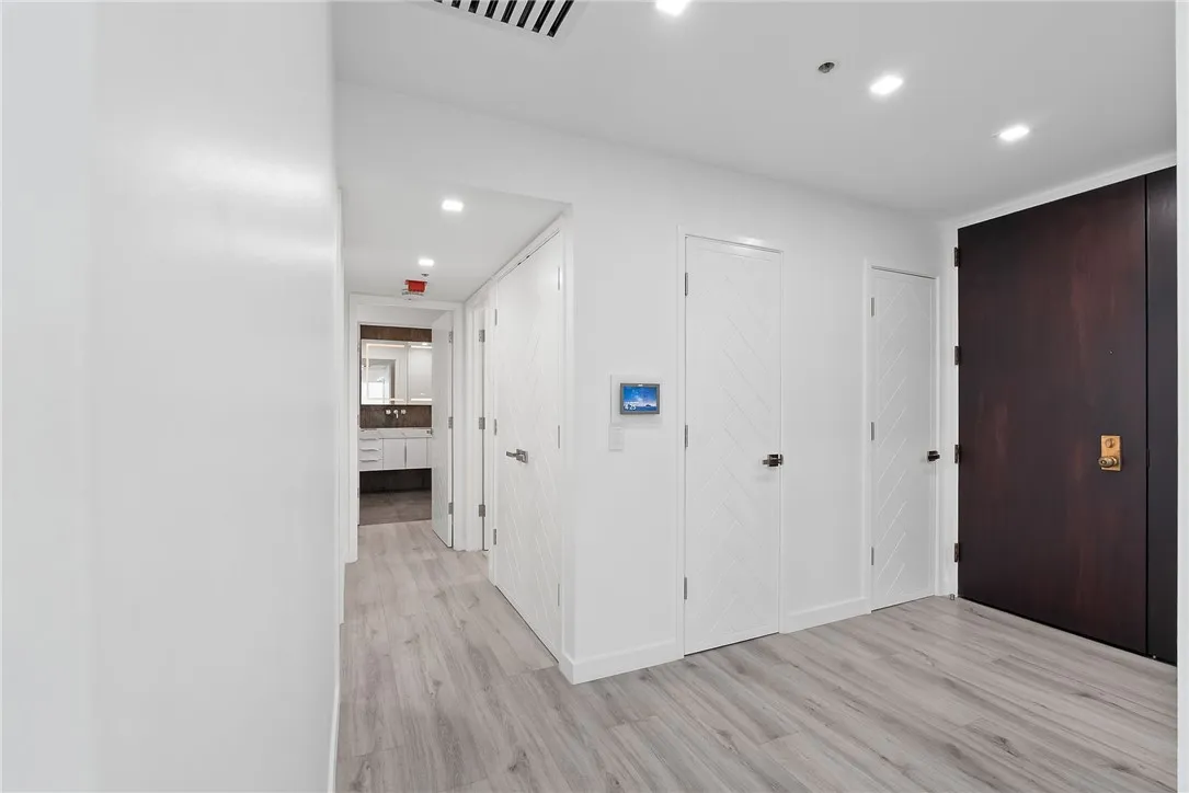 10790 Wilshire Boulevard 806, Los Angeles, California 90024 home-pic-19