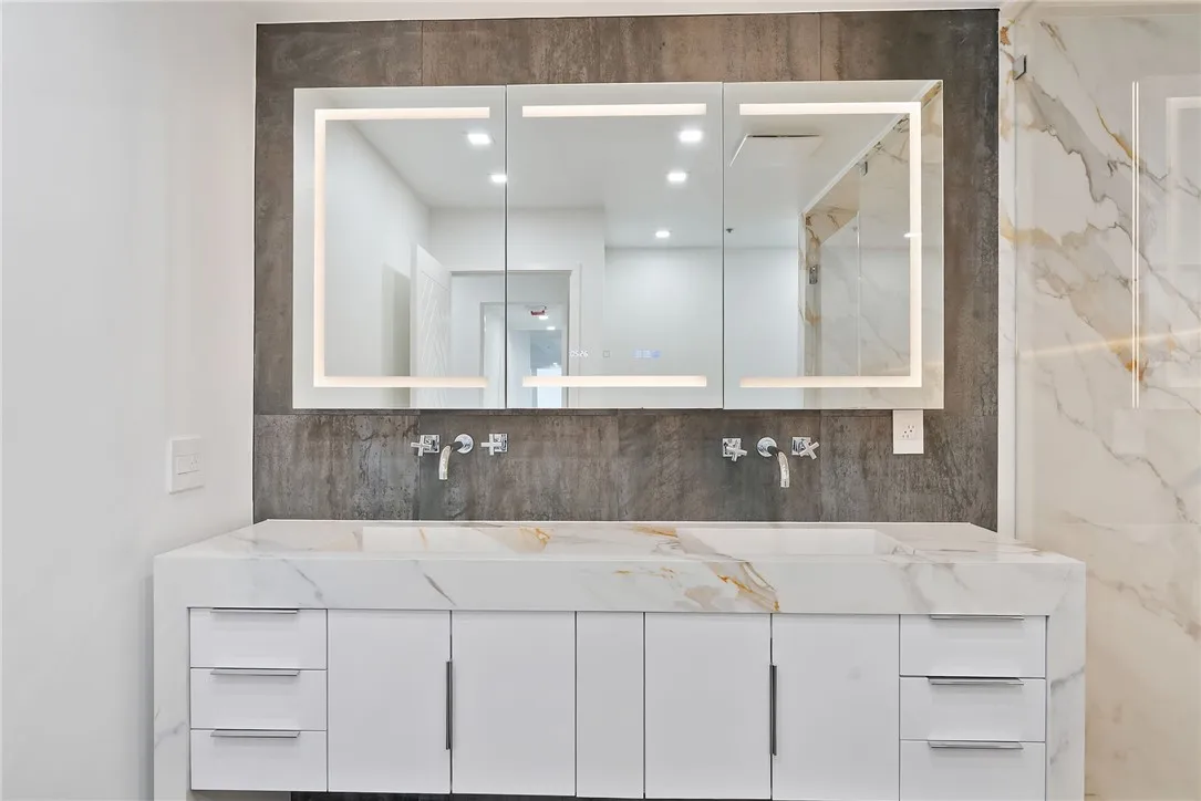 10790 Wilshire Boulevard 806, Los Angeles, California 90024 home-pic-36