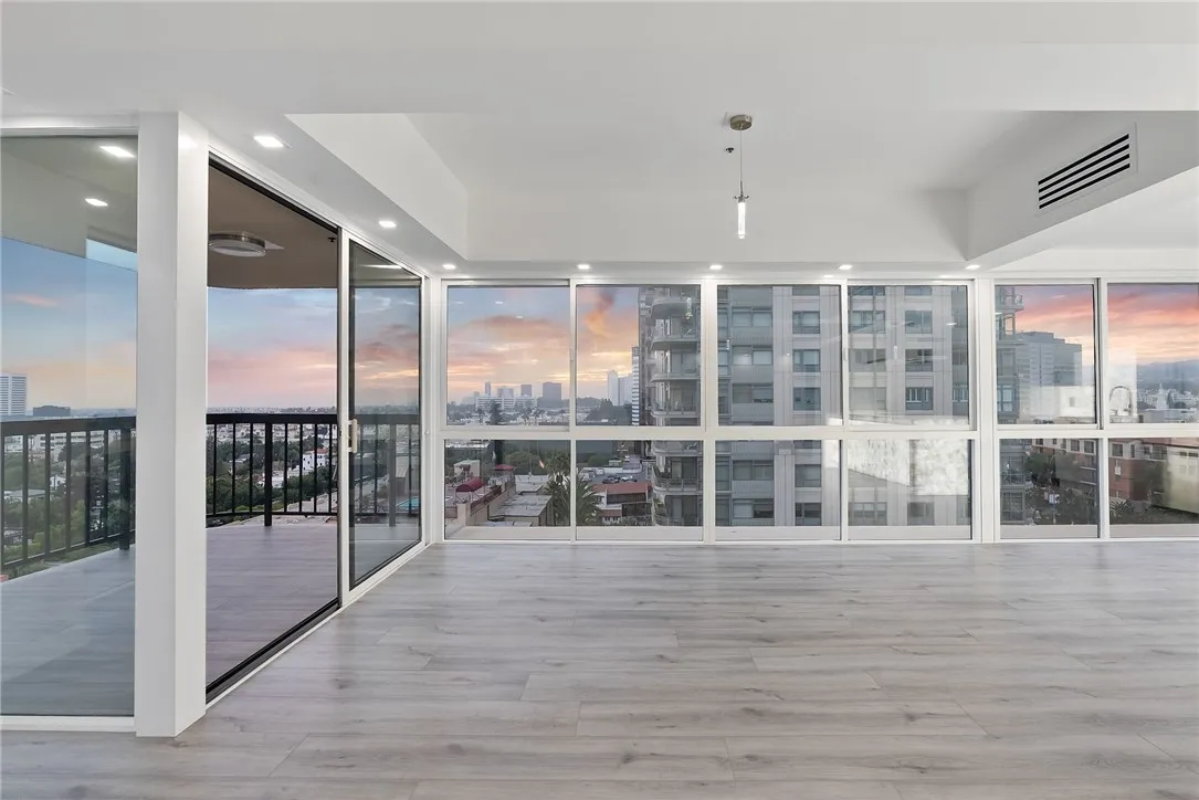 10790 Wilshire Boulevard 806, Los Angeles, California 90024 home-pic-13