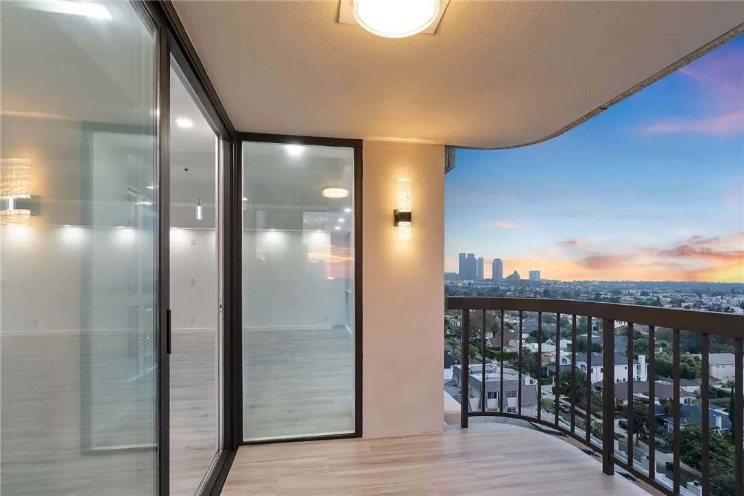 10790 Wilshire Boulevard 806, Los Angeles, California 90024 home-pic-51