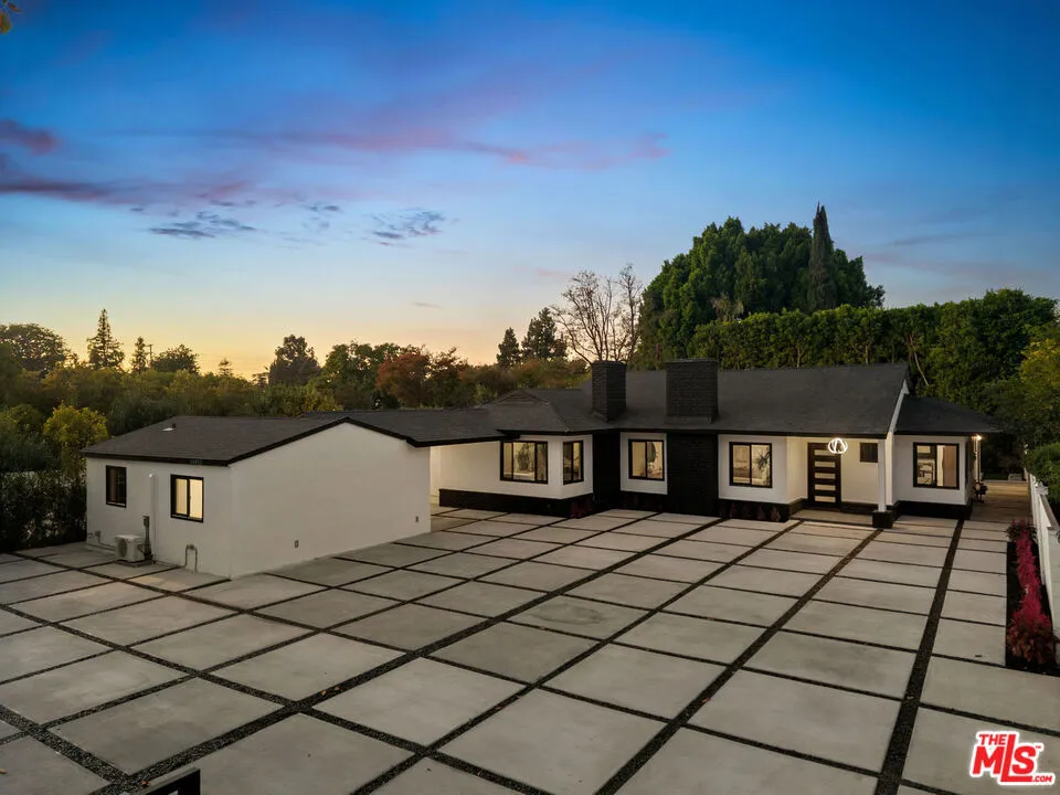 14011 Magnolia Boulevard, Sherman Oaks, California 91423 home-pic-0