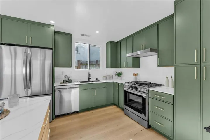 60 Wavecrest Drive, Daly City, California 94015