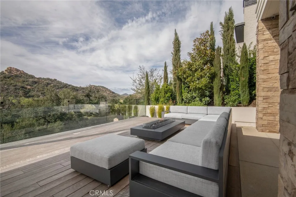 2775 Calbourne, Westlake Village, California 91361 home-pic-10