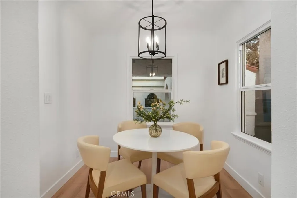 3905 Roxton Avenue, Los Angeles, California 90008 home-pic-9