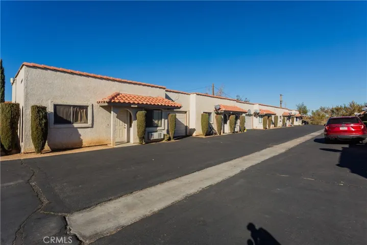 16440 Sequoia, Hesperia, California 92345