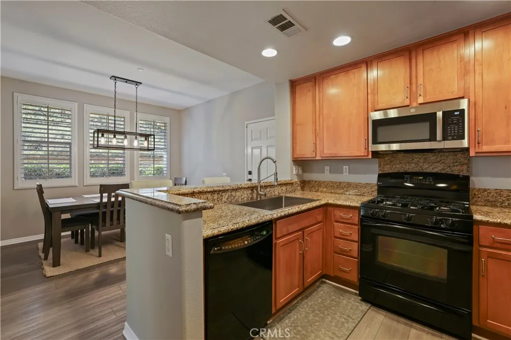 28555 Herrera, Valencia, California 91354 home-pic-7
