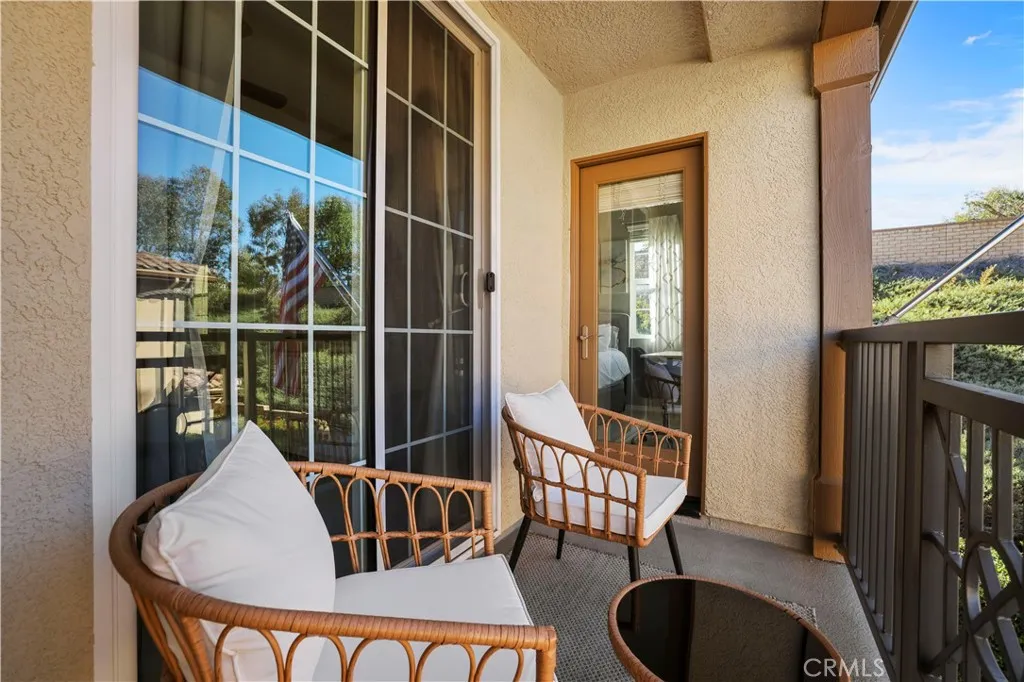 28555 Herrera, Valencia, California 91354 home-pic-23